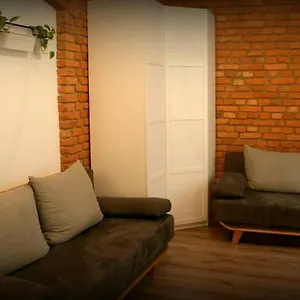 kawalerka-centrum-strzalowa.poznan-hotels.com/